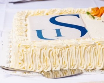 Kake med UiS-logo