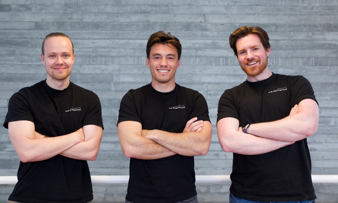 UiS Aerospace designer, bygger og skyter opp studentraketter