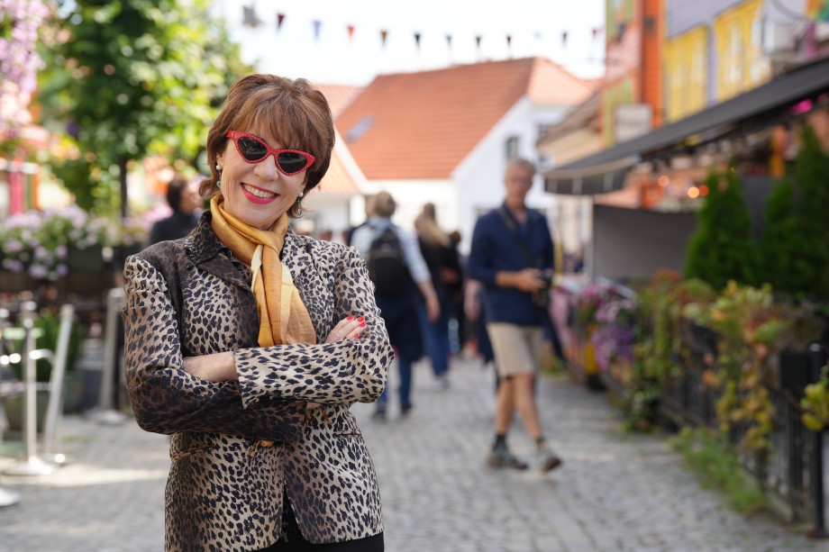 Kathy Lette